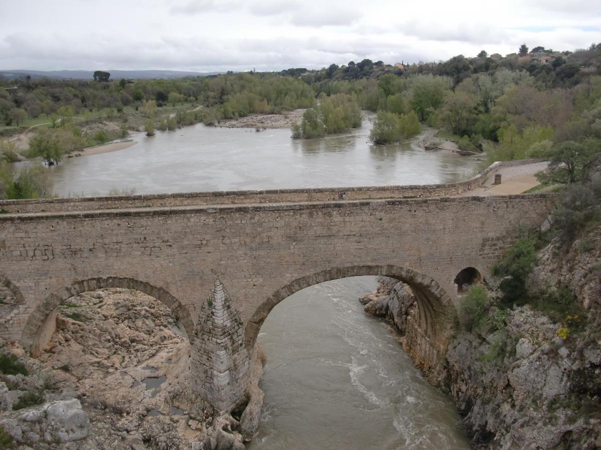 Gite De La Tour Saint-Guilhem-le-Desert Exterior foto